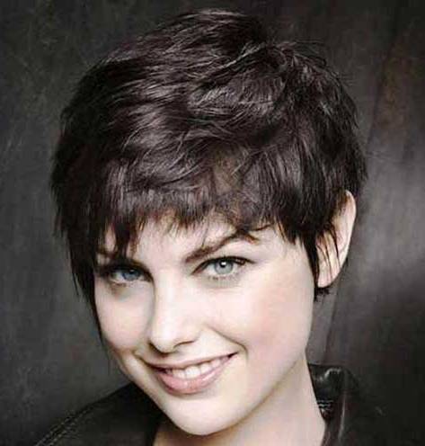 shaggy asymmetrical Pixie cut for Round Face- Hairstyles for women