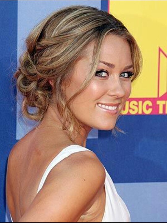 messy hairstyles for women