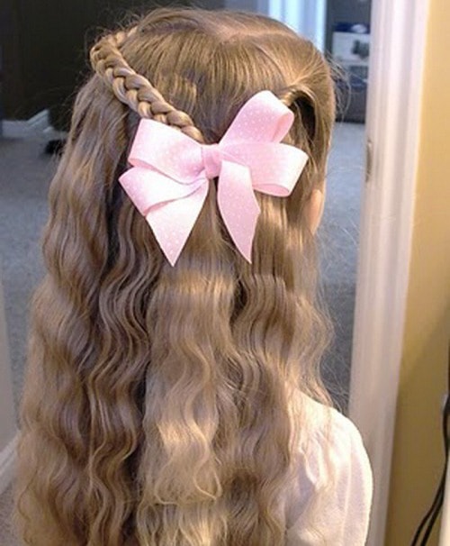 A vintage Updo Hairstyles for Little Girls