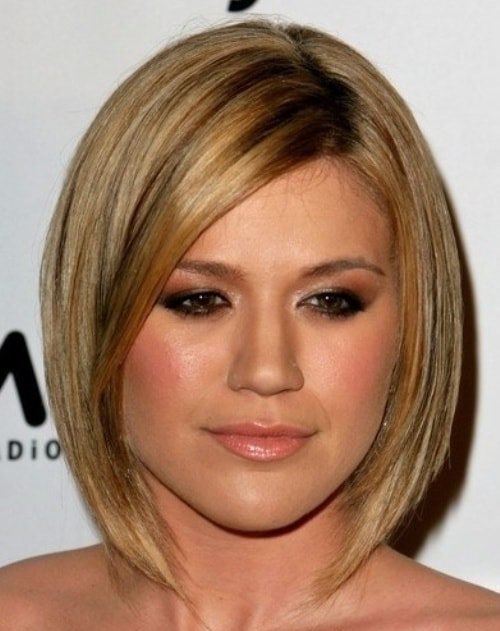 Platinum-Blonde Waves Hairstyles for Fat Faces