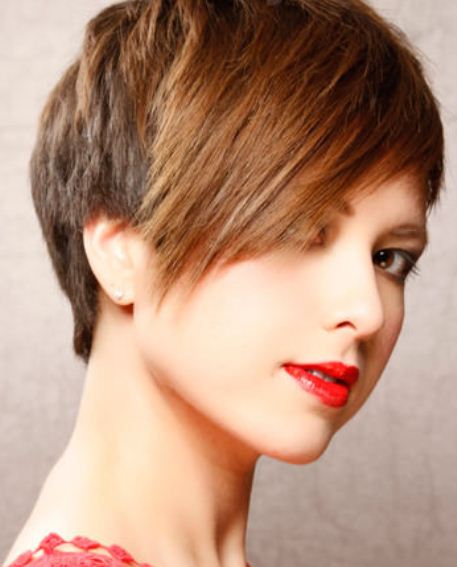 Asymmetrical Cut with Highlights-Solutions for Light Brown Hair with Highlights