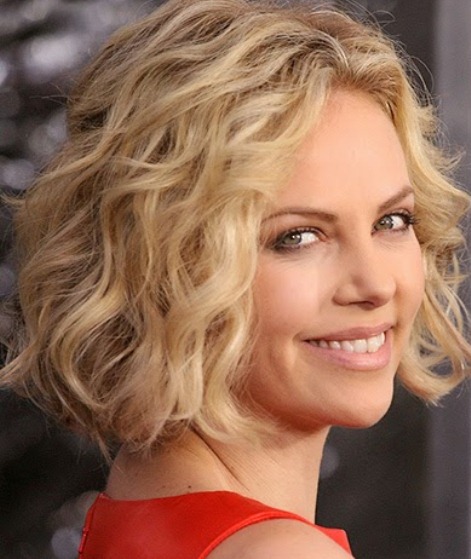 Blunt Haircut with Curls-Short Haircuts for Curly Hair