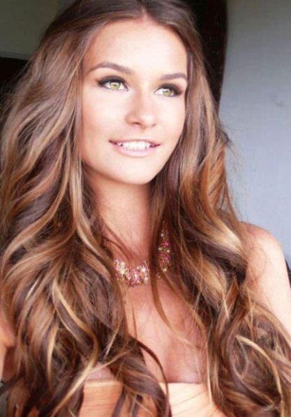 Brown Blonde Hairstyle with Loose Waves-Solutions for Light Brown Hair with Highlights