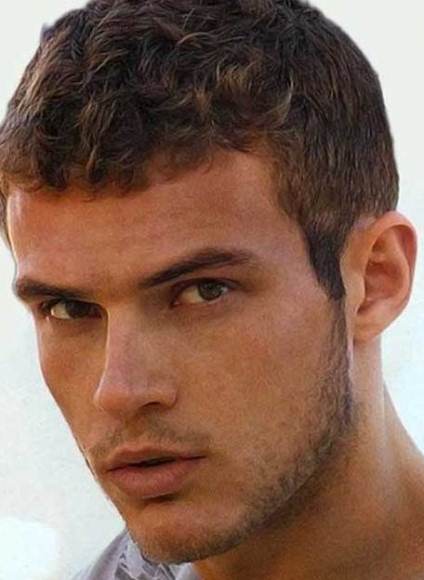 Caesar Cut Hairstyle - Men Short Hairstyles