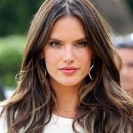 Different Long Haircuts for Women Two-color Layered Hair