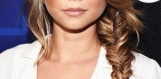 How to Do a Fishtail Braid? How to do a fishtail braid?