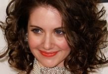 20 Medium Layered Haircuts Medium Layered Haircuts Puffy Messy Curly Hair