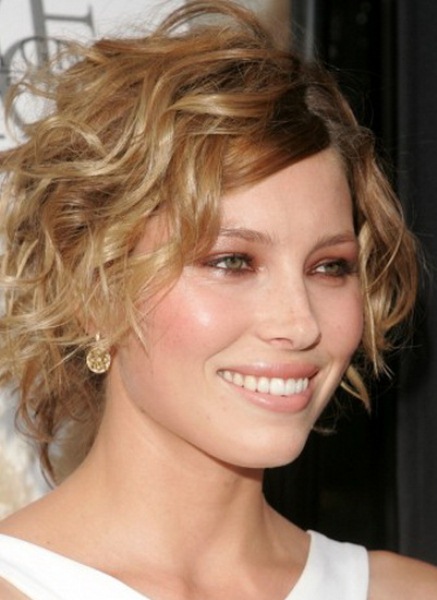 Short Bobs- Short Haircuts for Curly Hair