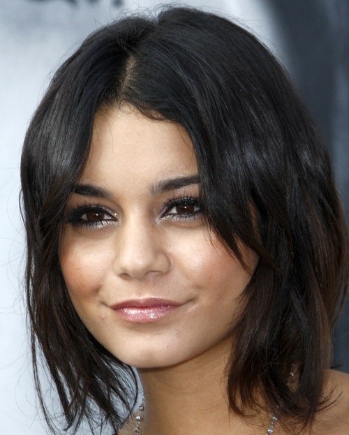 Short to Medium Layered Haircut Hairstyles for Round Faces