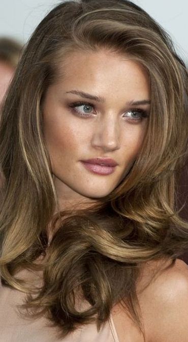 Side Swept Waves for Ash Blonde-Solutions for Light Brown Hair with Highlights