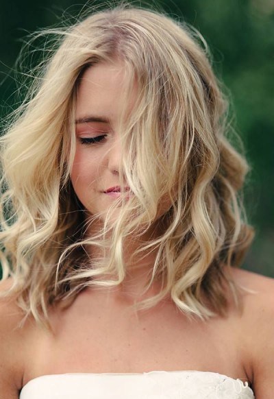 Tousled Wavy Tresses-Hairstyles for Medium Hair