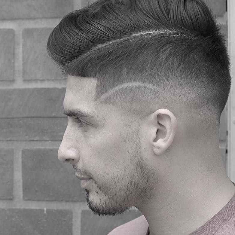 Skin fade pomp Taper fade cuts for men