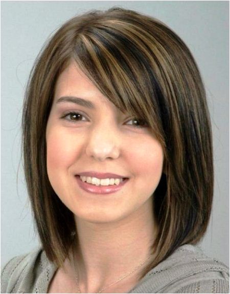 Basic Angled Bob with Side Bangs-Angled Bob Haircuts