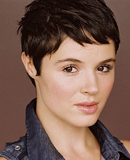 Pixie with a Curl- Pixie haircuts for thick hair