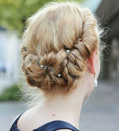 Dark Blonde Rolls and Twists Prom Hairstyles for Short Hair