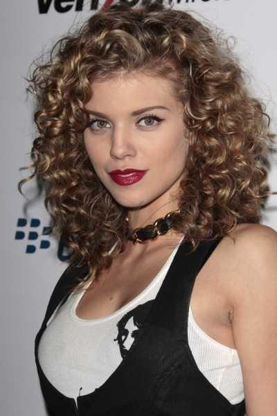 Fluttering Curls- Natural curly hairstyles