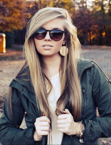 Glamorous Deep Side Part Hairstyles for Long Thin Hair