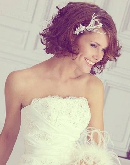 Loose Wavy Hairstyle- wedding hairstyles for short hair