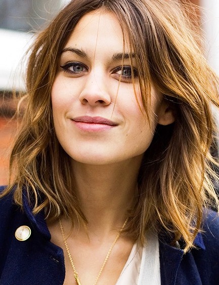 Messy Bob Wavy Hairstyle- Short wavy hairstyles for girls