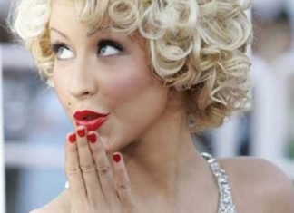 20 Mind-Blowing Hairstyles for Short Hair Pinned Up Curls- Hairstyles for Short Hair