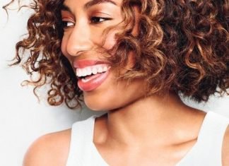 20 Natural Hairstyles for Short Hair Short Hair with Caramels-Natural Hairstyles for Short Hair