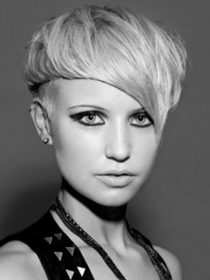 Short Pixie Hairstyle and Shaved Mohawk- Short Pixie haircuts