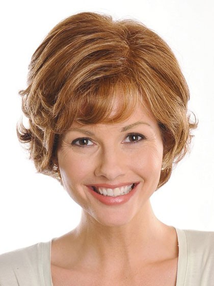 Voluminous Waves- Short wavy hairstyles for girls