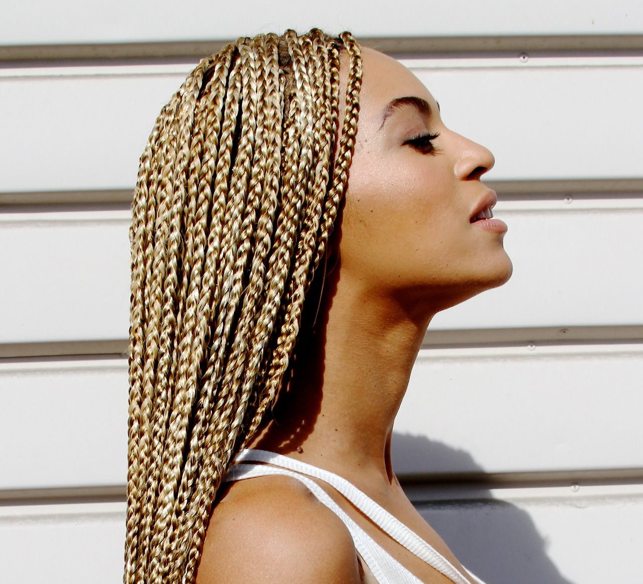 the gold corn Beyonce rocking box braid