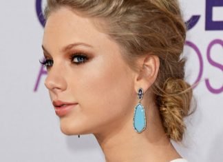 15 Classy Celebrity Looks with Long Blonde Hairstyles Pinned Long Blonde Hairstyles