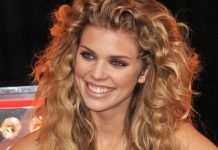 15 Cool Hairstyles for Thick Wavy Hair Layered Hairstyles for Thick Wavy Hair