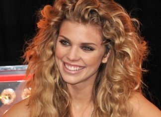 15 Cool Hairstyles for Thick Wavy Hair Layered Hairstyles for Thick Wavy Hair