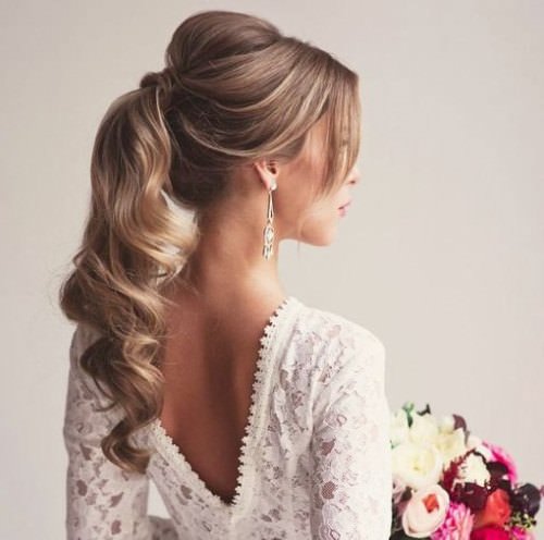 A Fancy Ponytail mother of the bride hairstyles