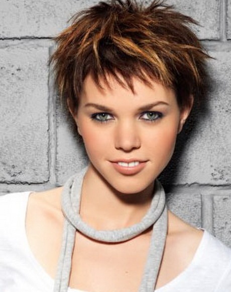 Choppy Short Hairstyle- Short layered hairstyles