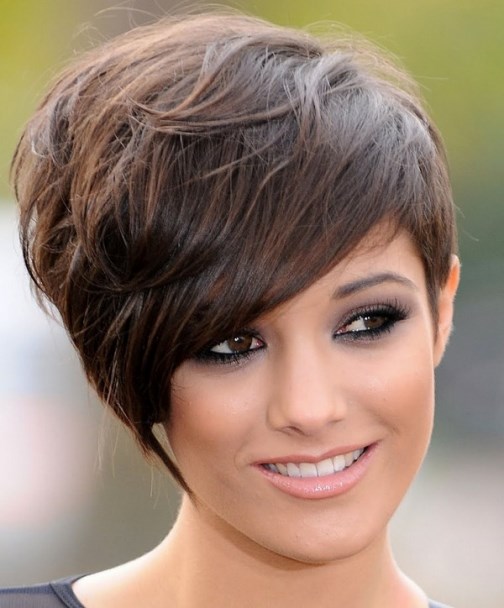 Long Pixie with Shaggy Bangs simple Short Hairstyles for Women