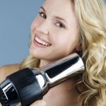 how to curl hair with a straightener