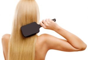 How to Curl Hair with a Straightener?