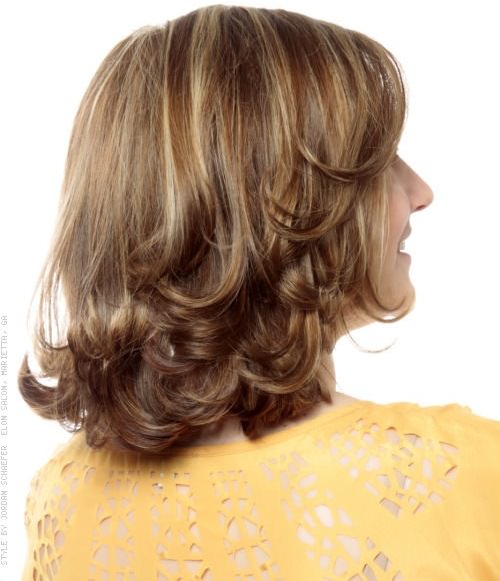 Beautiful Layers Bobs for Round Faces