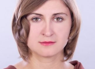 How to A-line Hairstyle with Face framing Locks for Short Thin Hair? A Line hairstyle