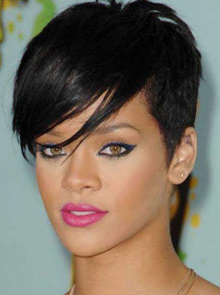 Bold and Edgy Look- Rihanna's short hairstyles