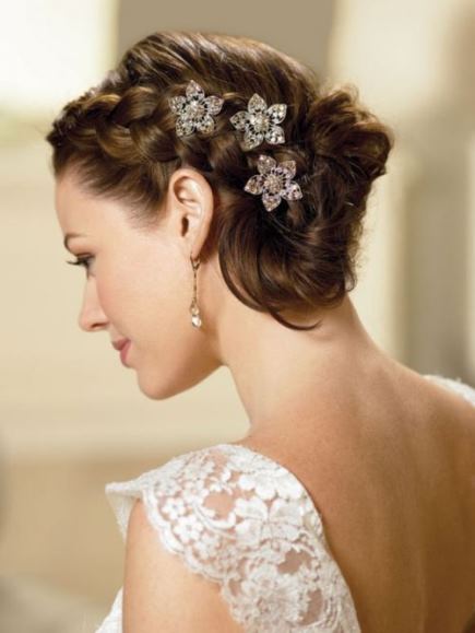 Bridal Updo for Medium Hair- Wedding hair updos