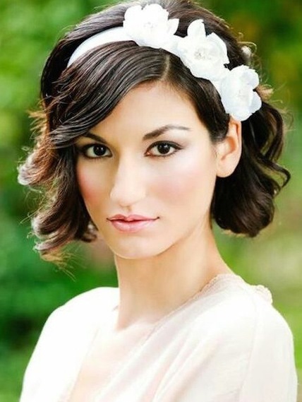 Classy Hairstyle for Medium Length Hair- Bridal hairstyles