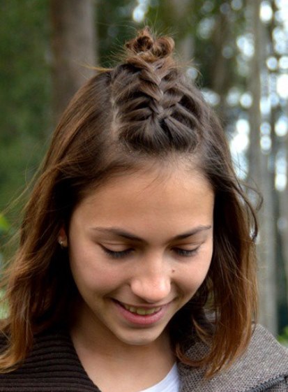 Cool Floral Crown- Hairstyles for tennage girls