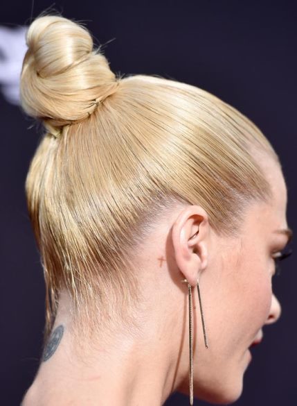 High Ballet Bun- High bun updos