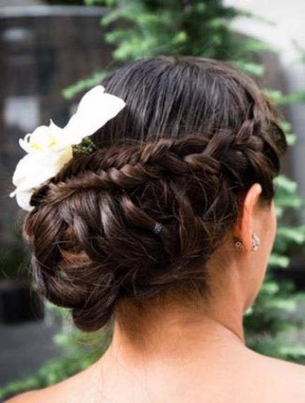 Asymmetrical Hairdo wedding hairstyles for long hair