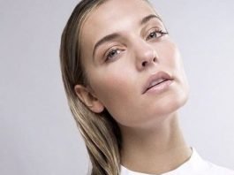 15 Stylish Wet Hairstyles Loose, Long Damp Hair- Wet hairstyles