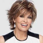 Shaggy short hairstyles for women over 50