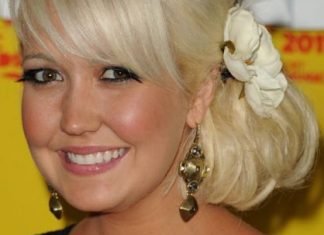 15 Bun Hairstyles for Long Hair Side Bun with a flower- Bun hairstyles for long hair